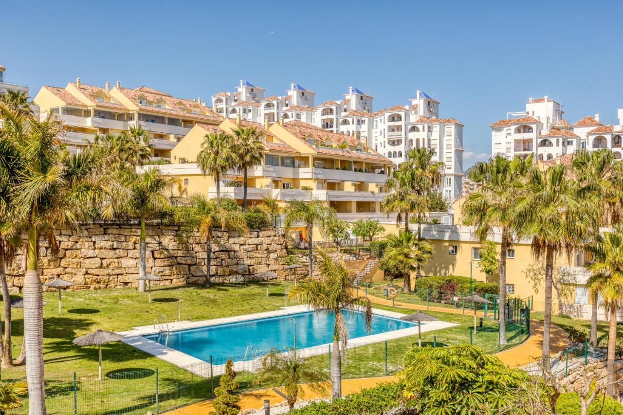 Hanami Puerto Alto Pa 3-1 Estepona Zewnętrze zdjęcie